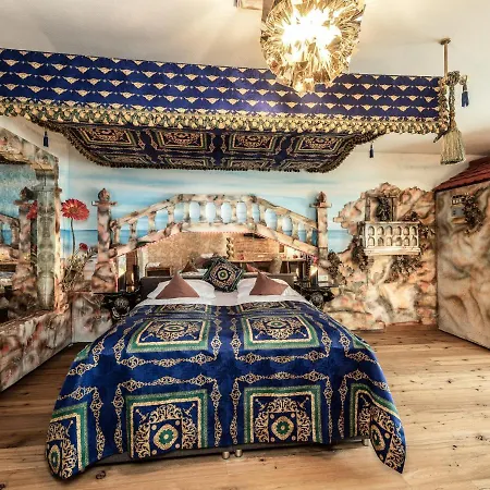 维多利亚酒店 4*