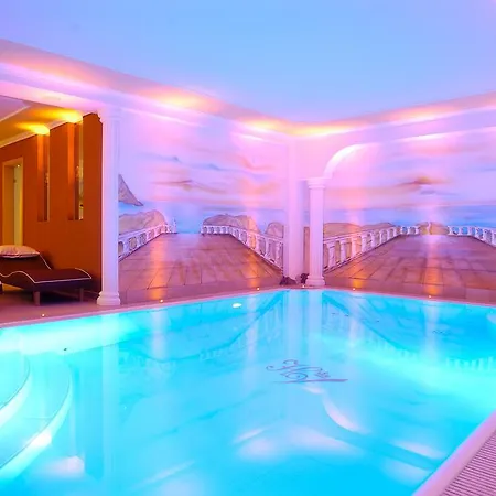 维多利亚酒店 4* 麦舒芬